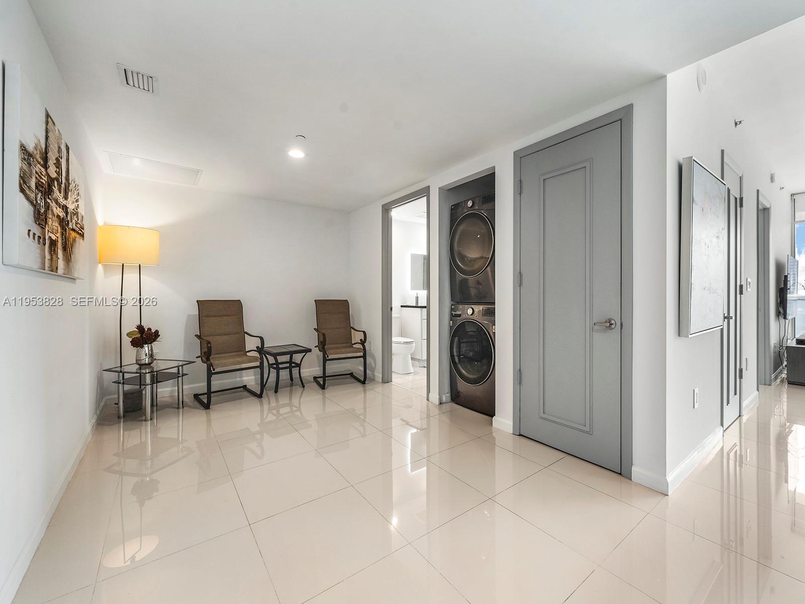495 Brickell Ave #5203, Miami FL 33131