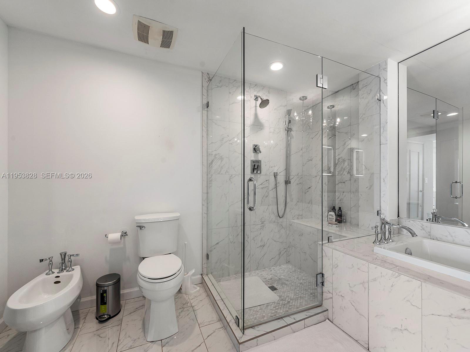 495 Brickell Ave #5203, Miami FL 33131