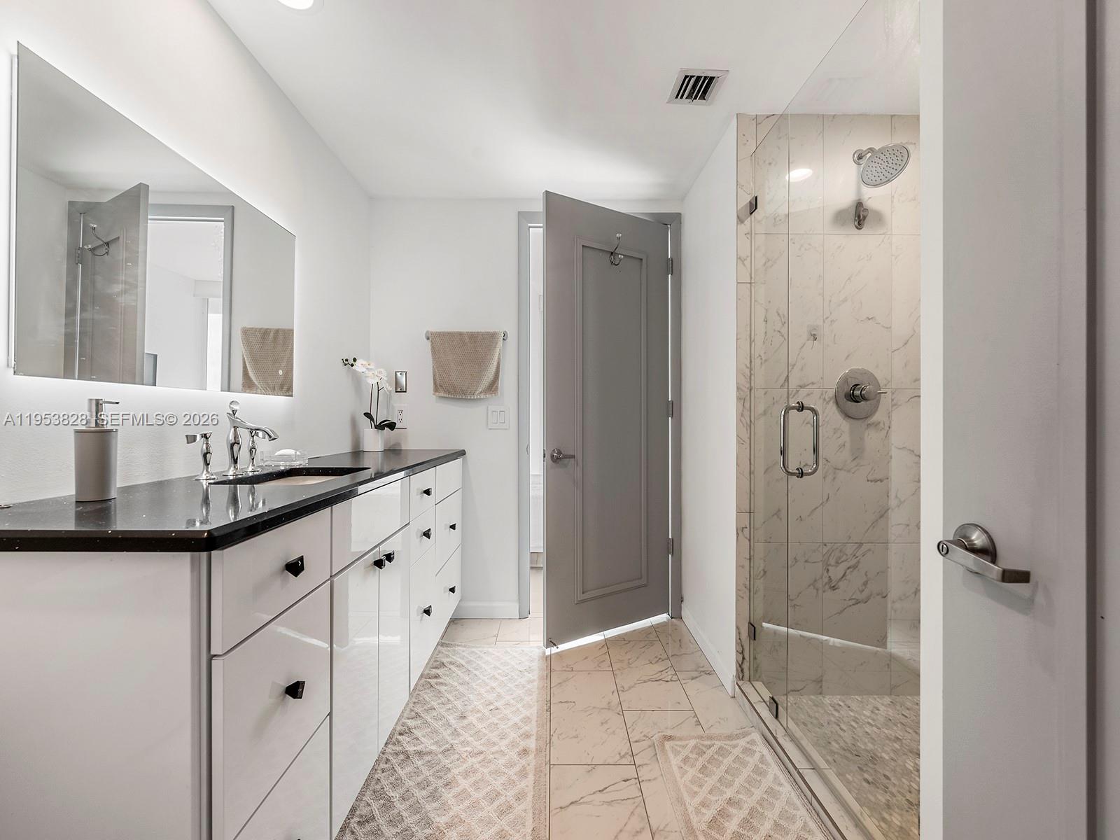 495 Brickell Ave #5203, Miami FL 33131
