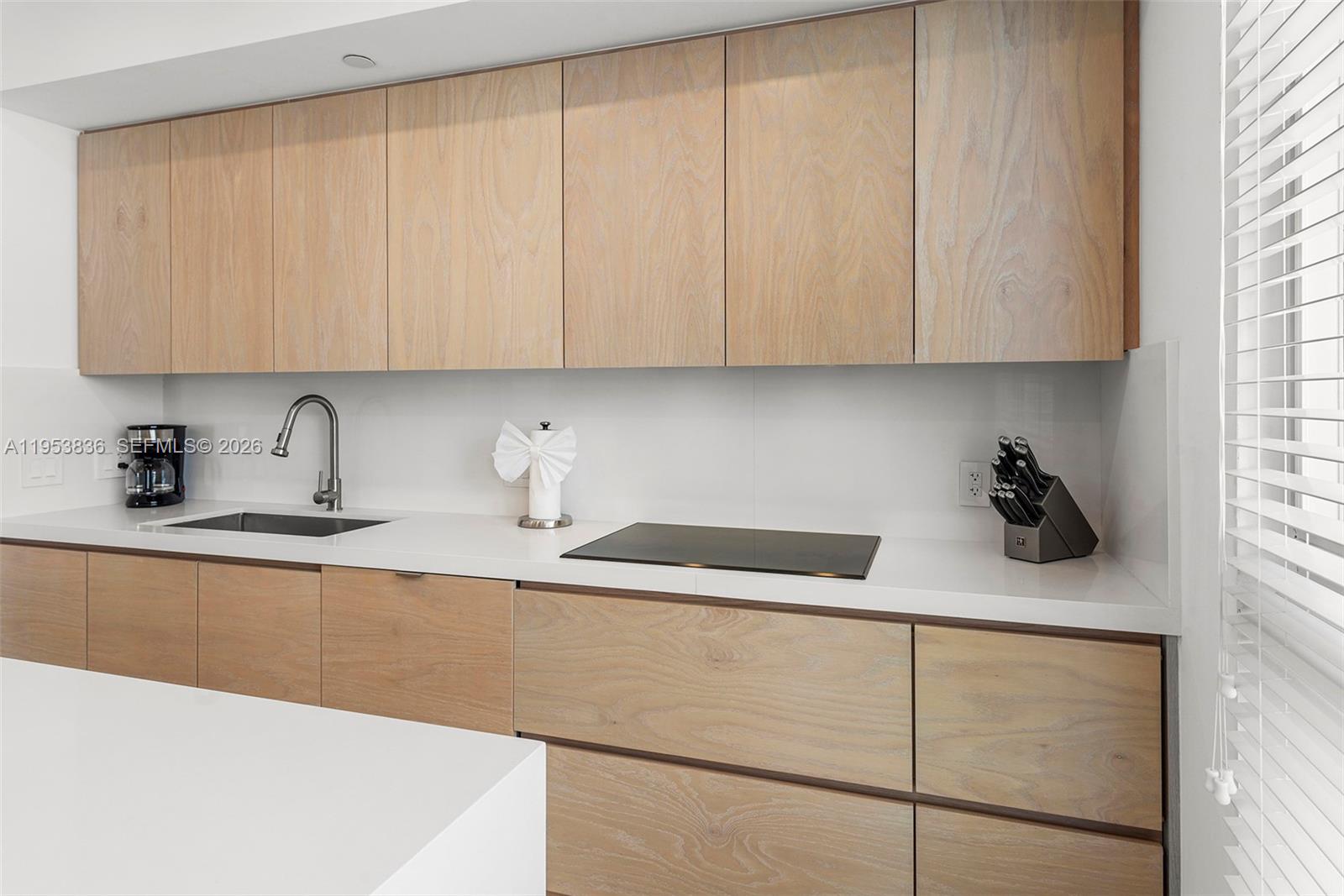 791 Crandon Blvd #901, Key Biscayne FL 33149