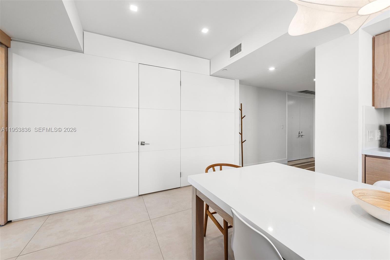 791 Crandon Blvd #901, Key Biscayne FL 33149
