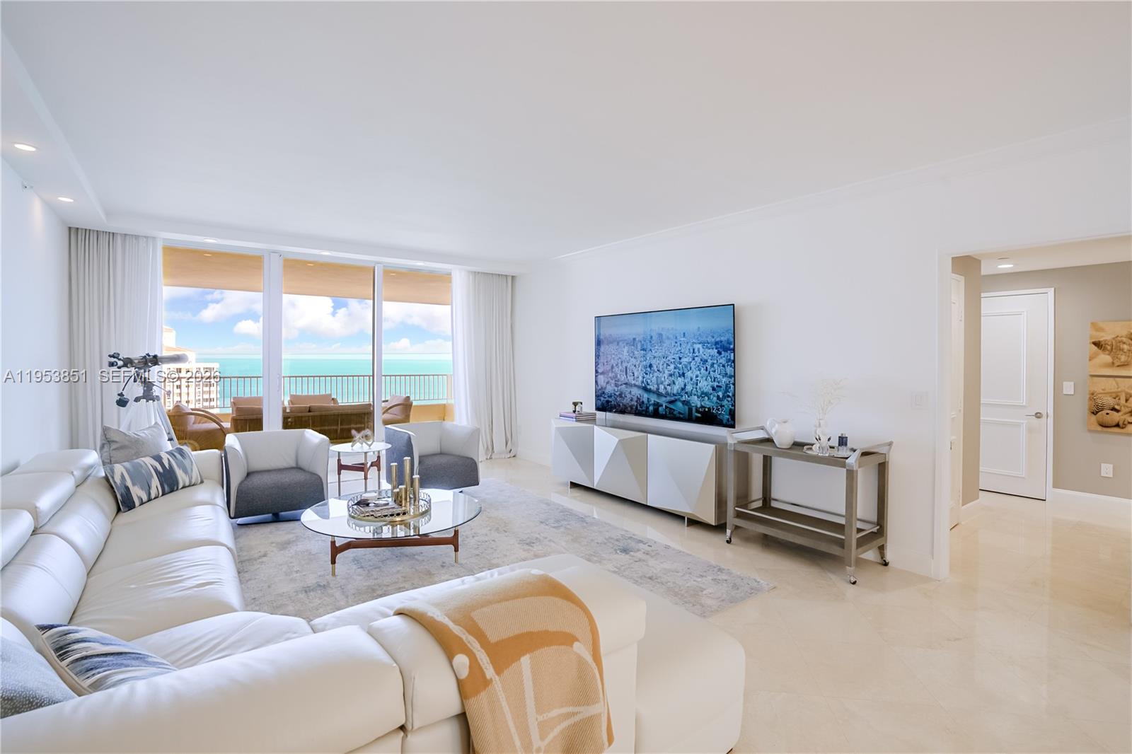 789 Crandon Blvd #1805, Key Biscayne FL 33149