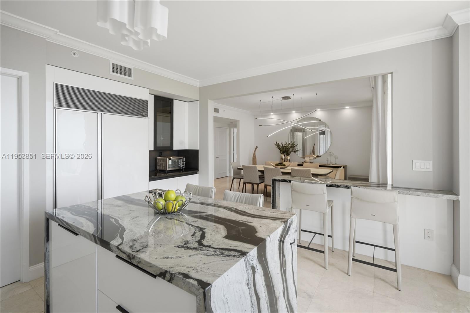 789 Crandon Blvd #1805, Key Biscayne FL 33149