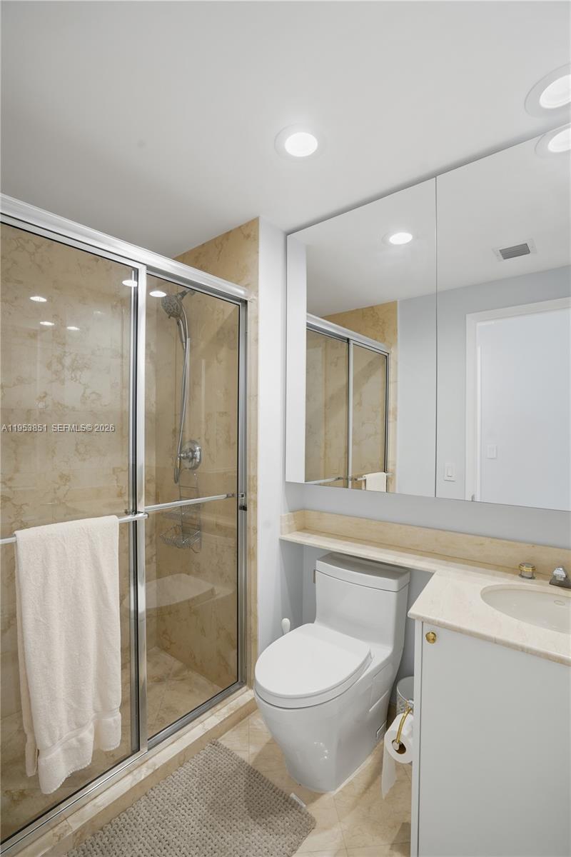 789 Crandon Blvd #1805, Key Biscayne FL 33149