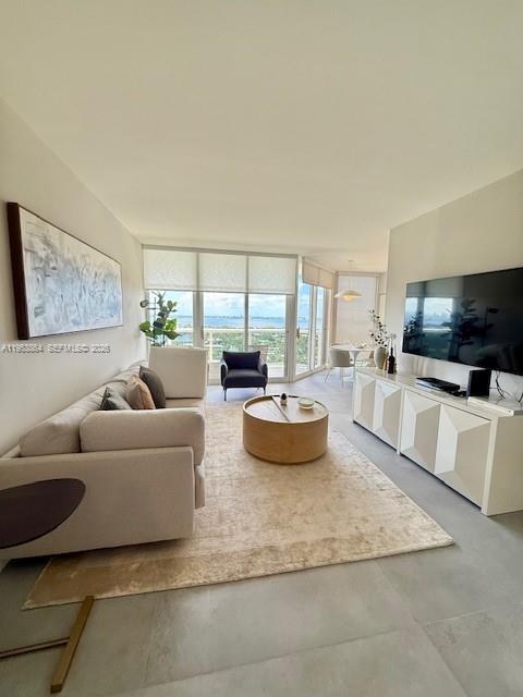 4779 Collins Ave #2506, Miami Beach FL 33140