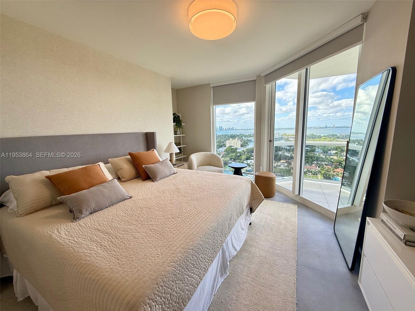 4779 Collins Ave #2506, Miami Beach FL 33140