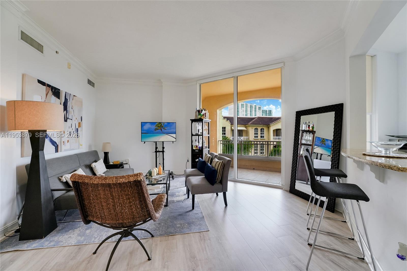 3001 NE 185th St #612, Aventura FL 33180