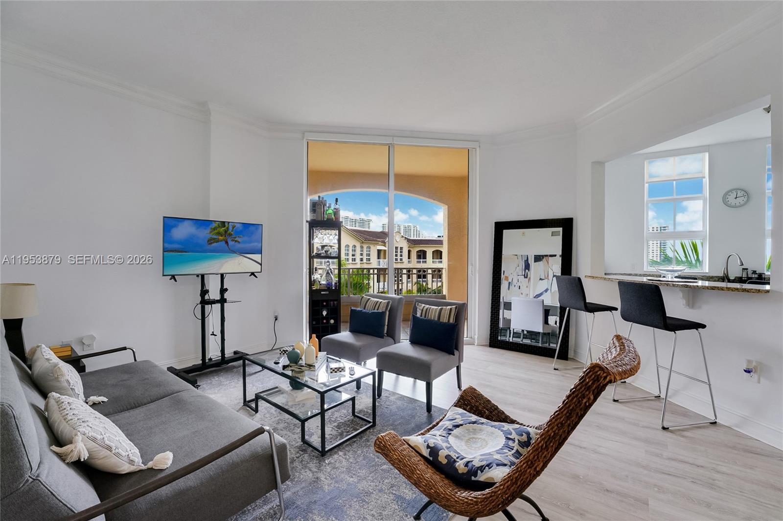 3001 NE 185th St #612, Aventura FL 33180