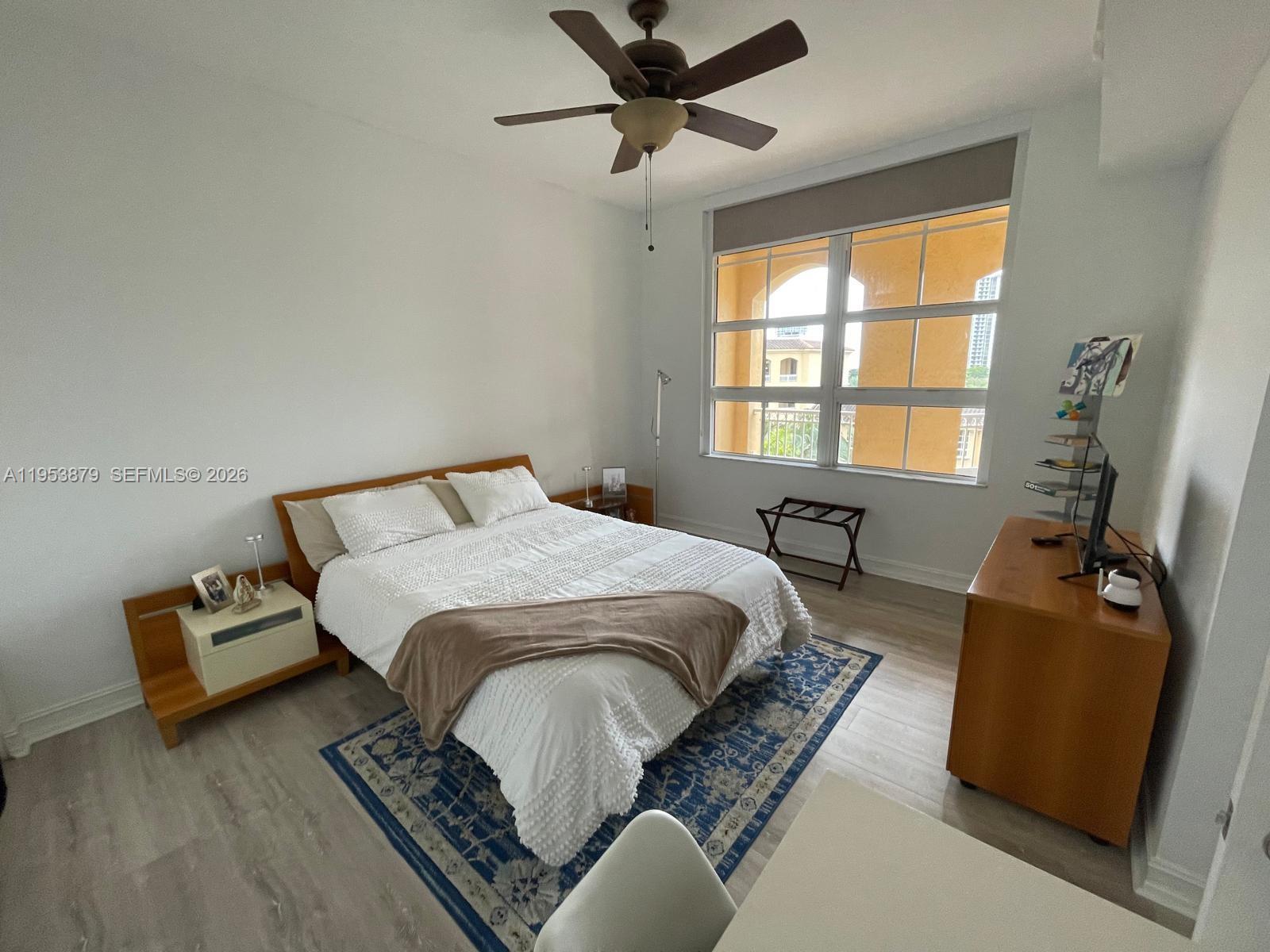 3001 NE 185th St #612, Aventura FL 33180