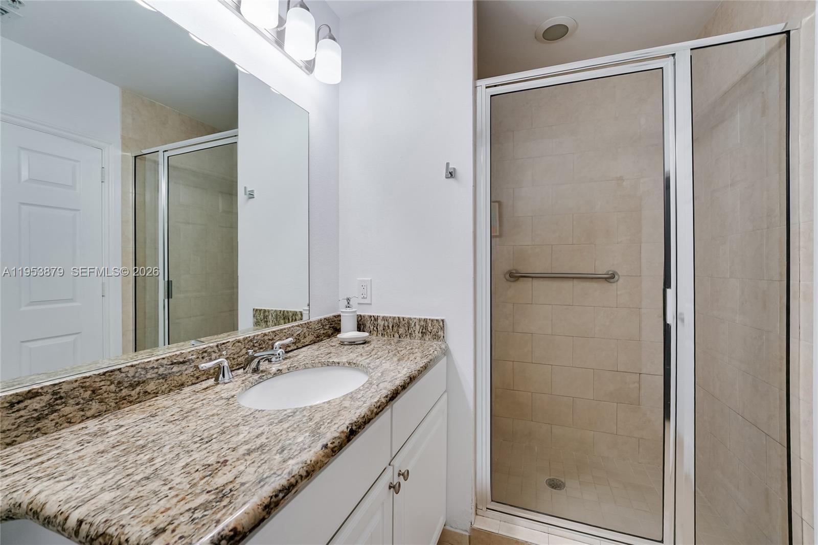 3001 NE 185th St #612, Aventura FL 33180