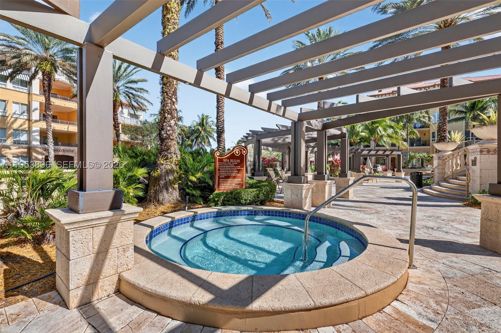 16135 Emerald Estates Dr #162, Weston FL 33331