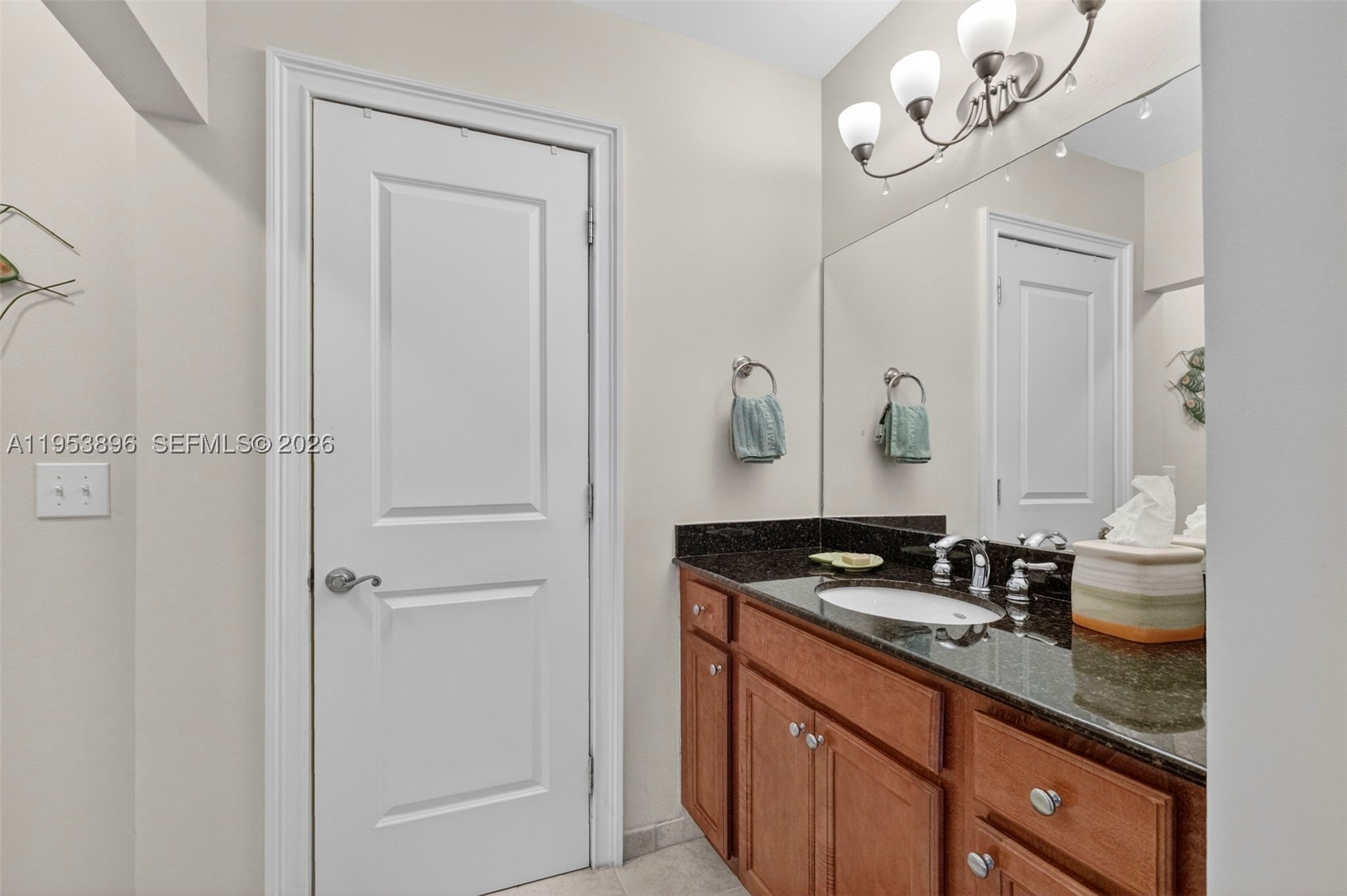 16135 Emerald Estates Dr #162, Weston FL 33331