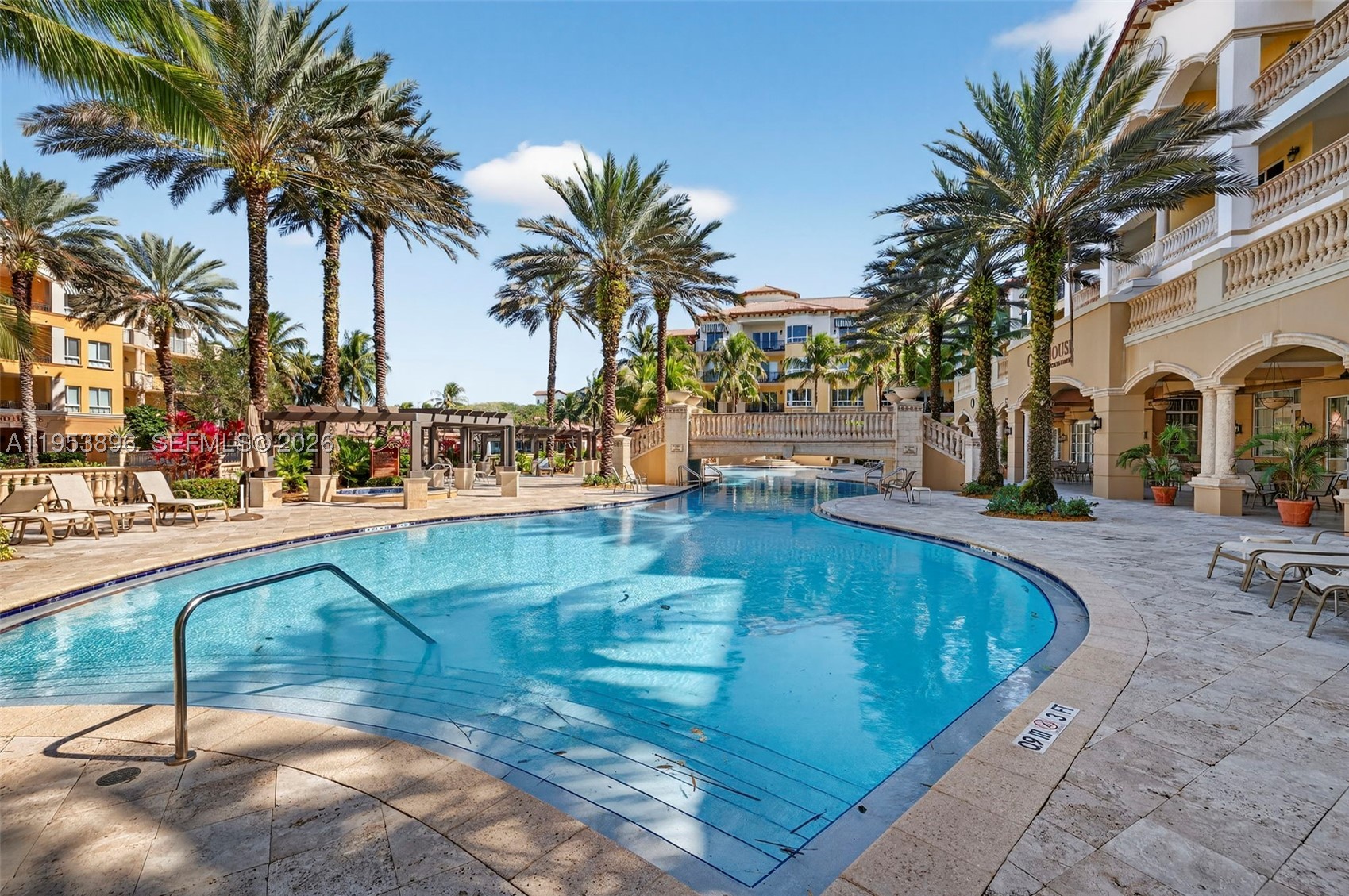 16135 Emerald Estates Dr #162, Weston FL 33331