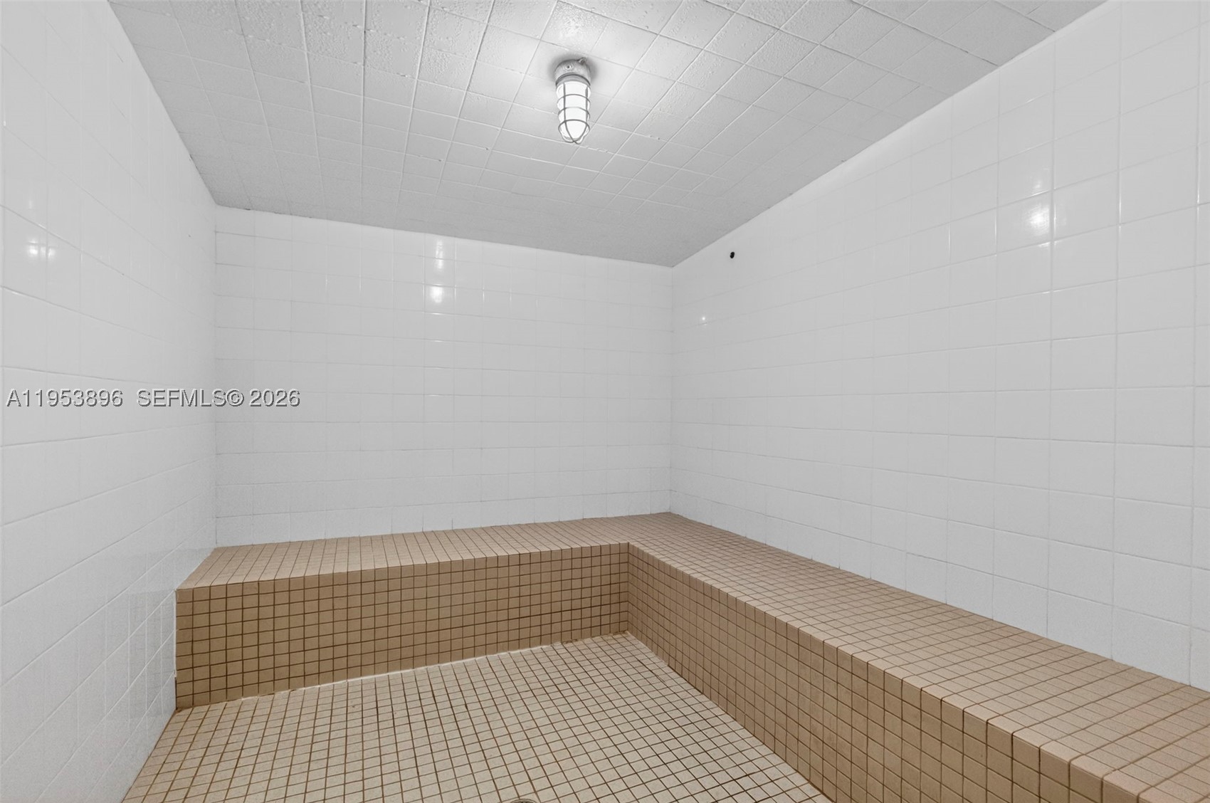 16135 Emerald Estates Dr #162, Weston FL 33331