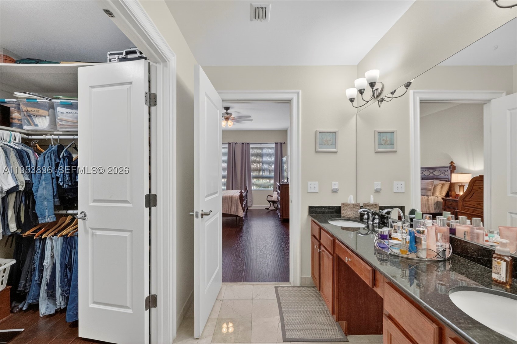 16135 Emerald Estates Dr #162, Weston FL 33331