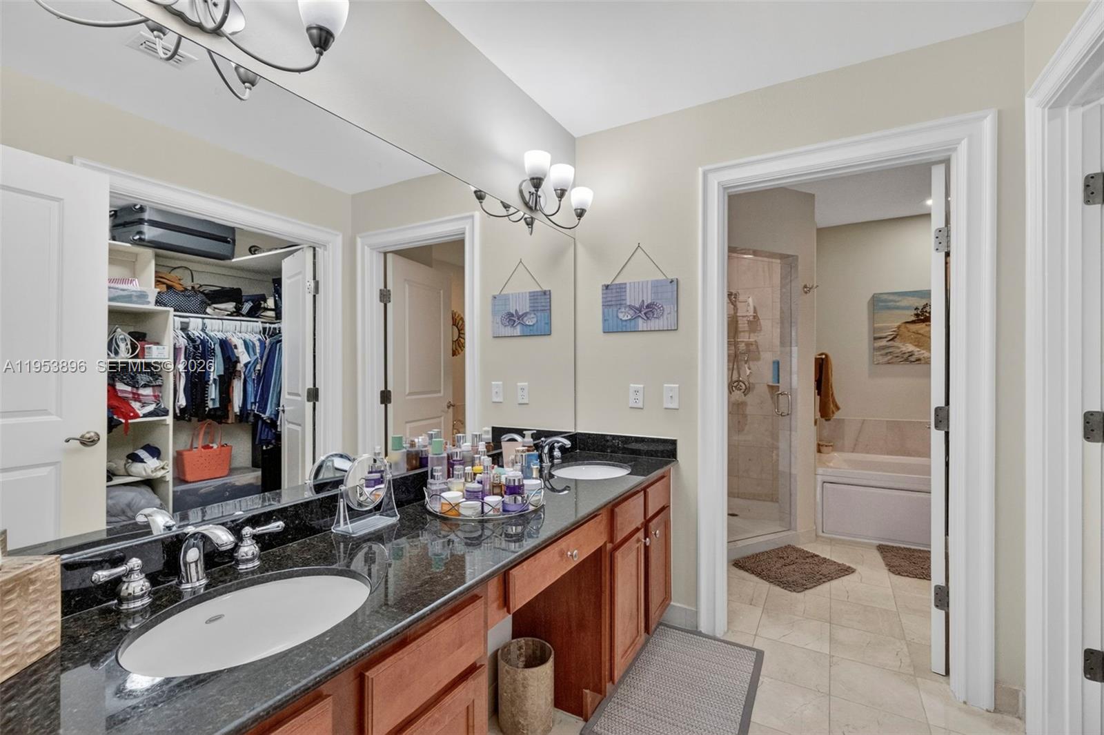 16135 Emerald Estates Dr #162, Weston FL 33331