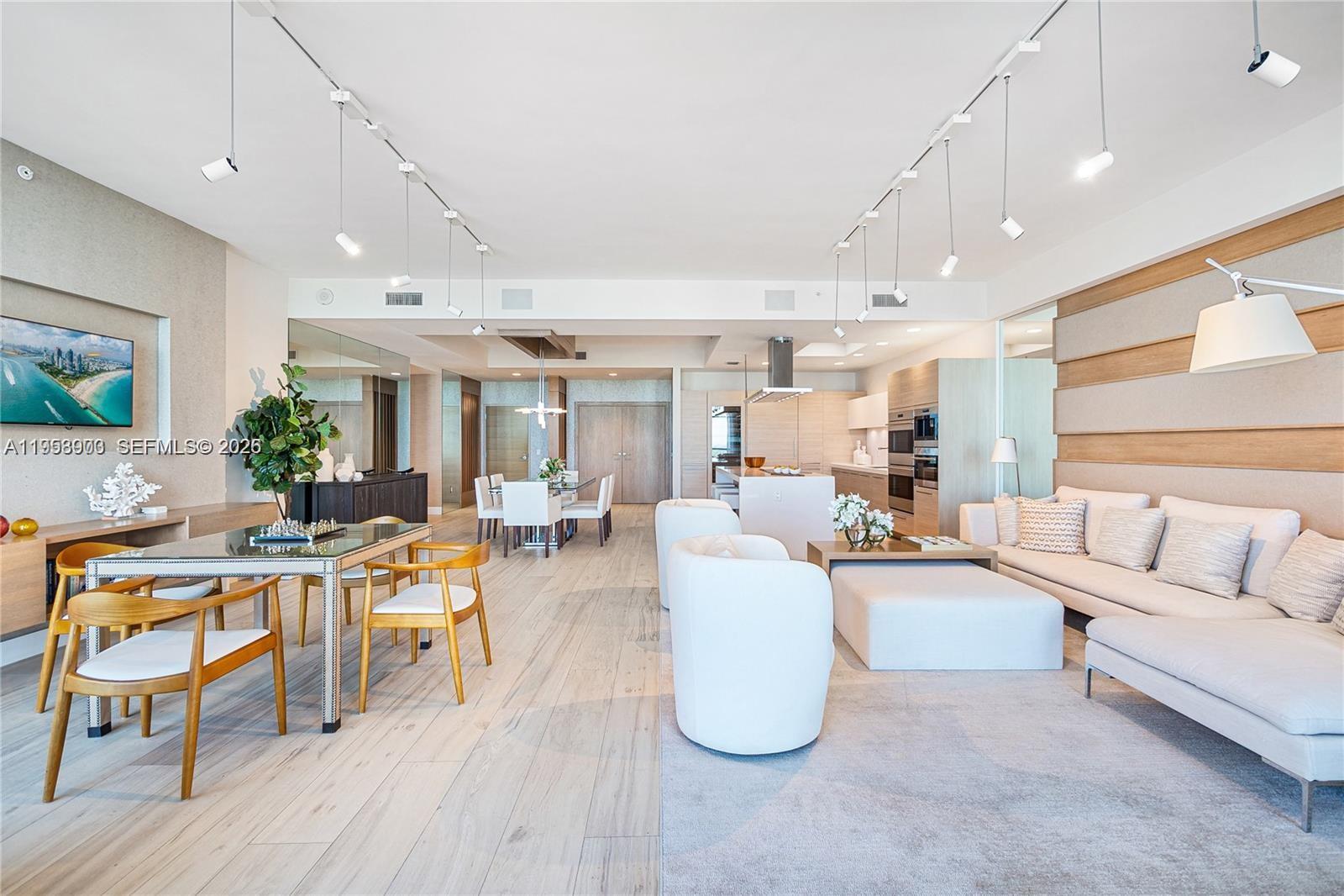 17301 BISCAYNE BLVD #PH6, North Miami Beach FL 33160