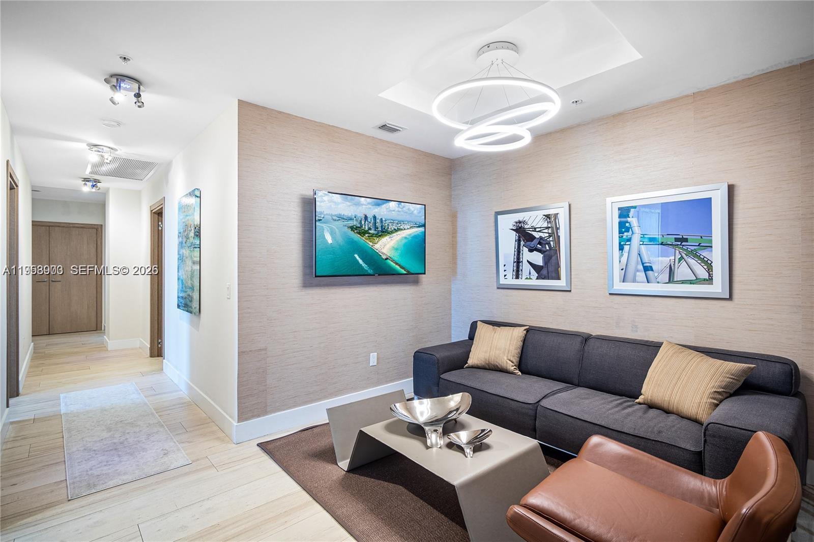 17301 BISCAYNE BLVD #PH6, North Miami Beach FL 33160