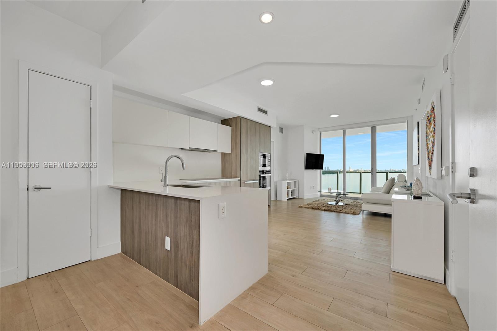 2900 NE 7th Ave #1105, Miami FL 33137