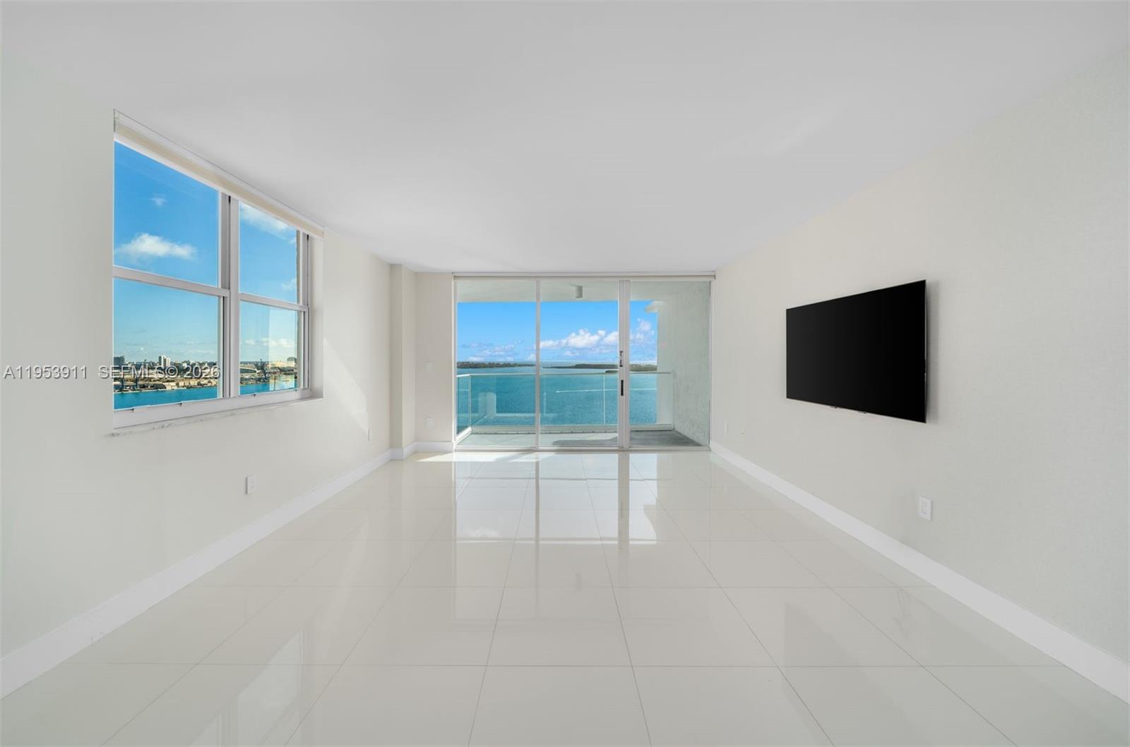 800 Claughton Island Dr #2801, Miami FL 33131