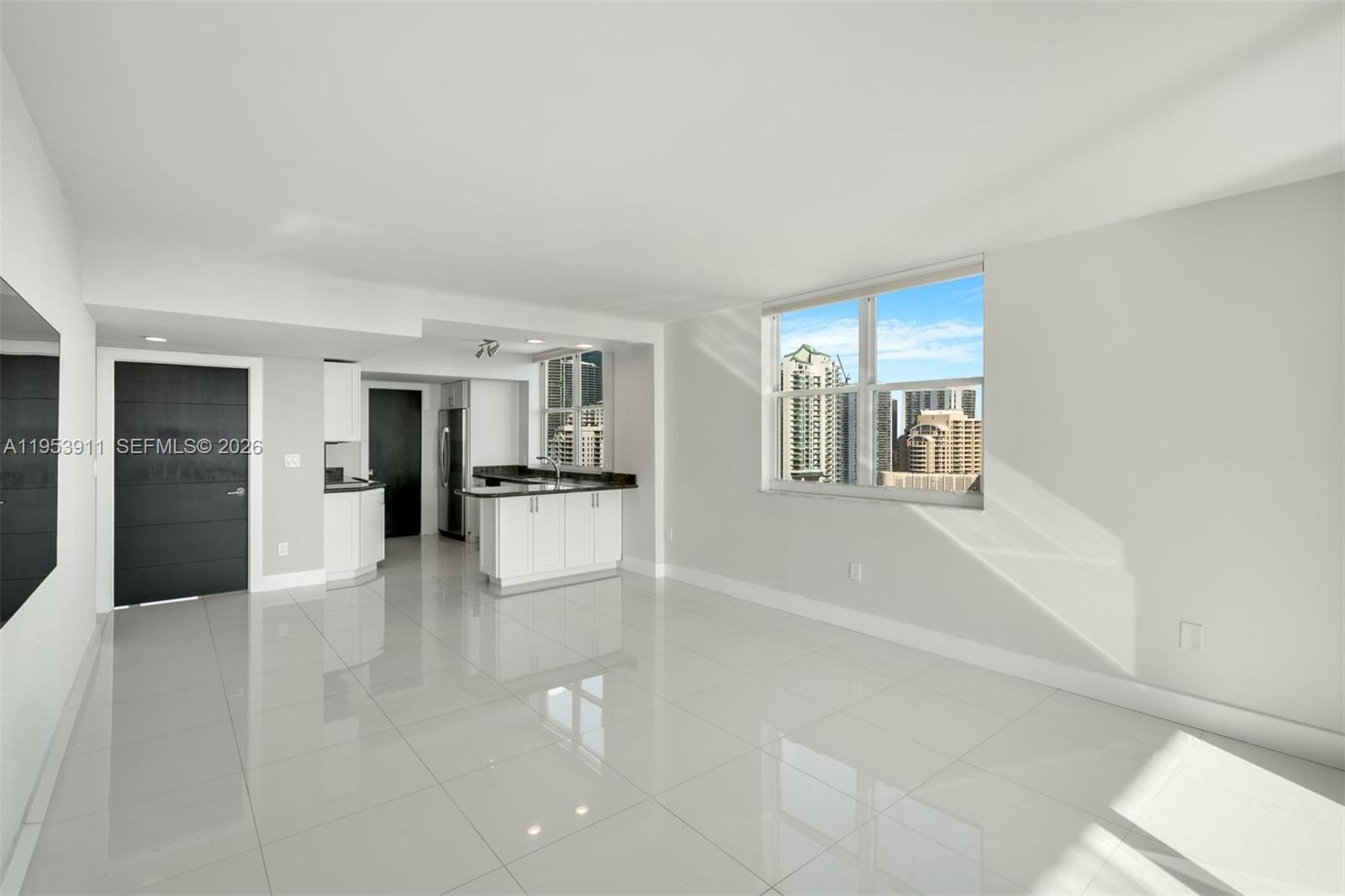 800 Claughton Island Dr #2801, Miami FL 33131