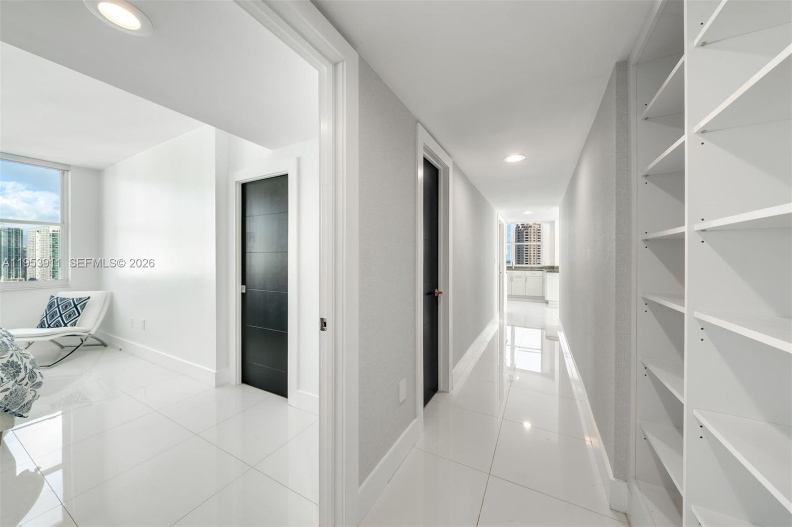 800 Claughton Island Dr #2801, Miami FL 33131