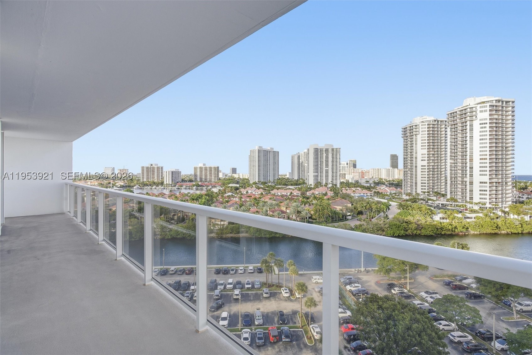 3731 N Country Club Dr #1421, Aventura FL 33180