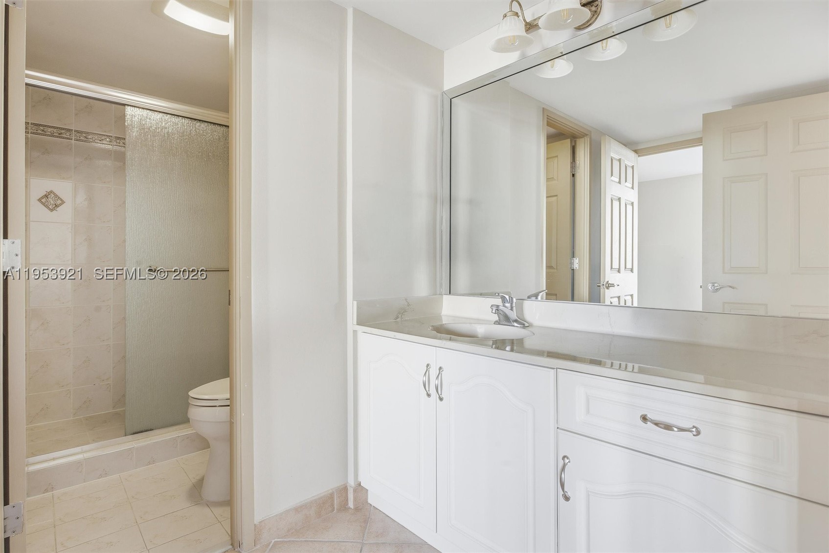 3731 N Country Club Dr #1421, Aventura FL 33180