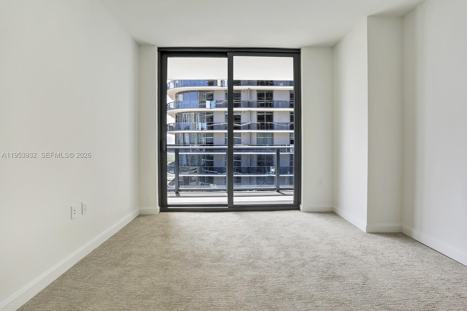 45 SW 9th St #1806, Miami FL 33130