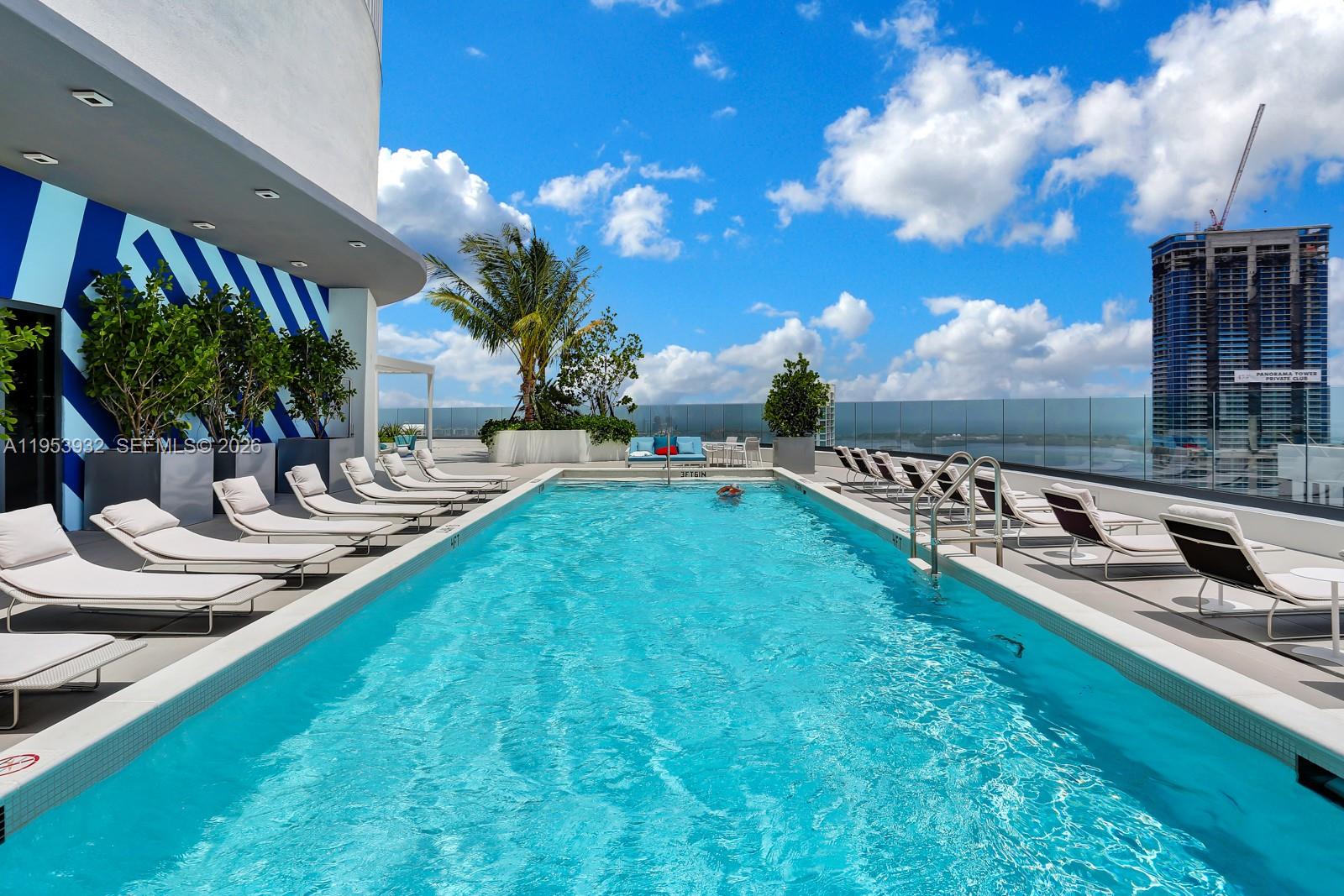 45 SW 9th St #1806, Miami FL 33130