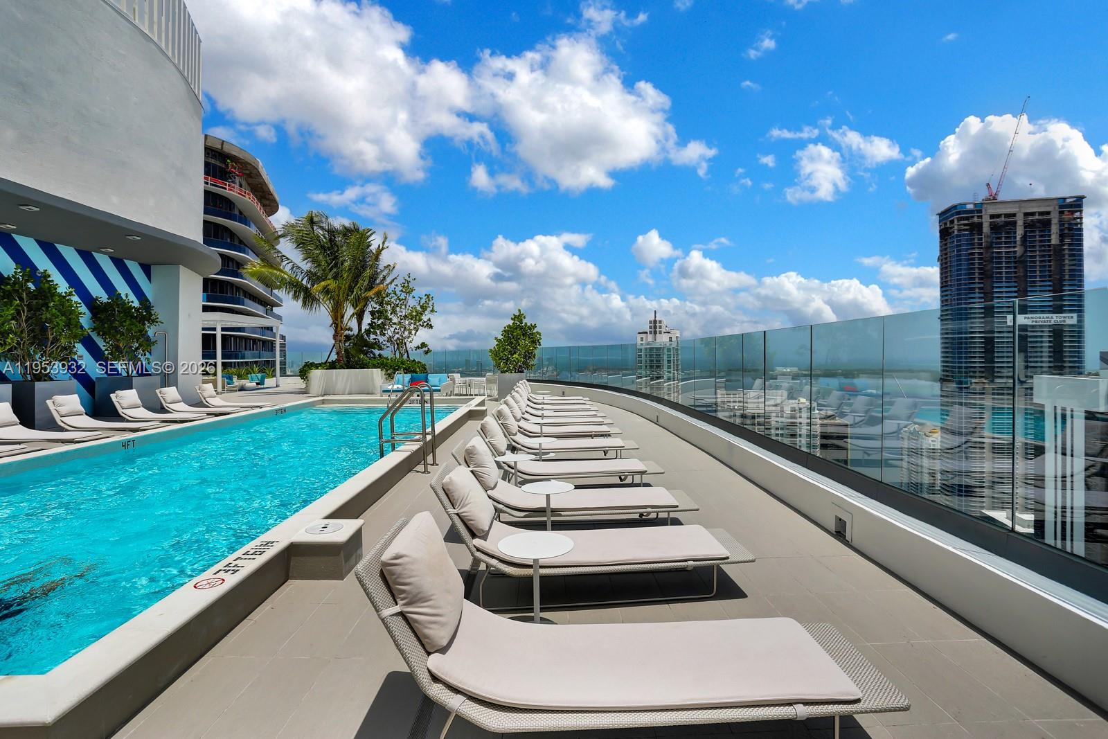 45 SW 9th St #1806, Miami FL 33130