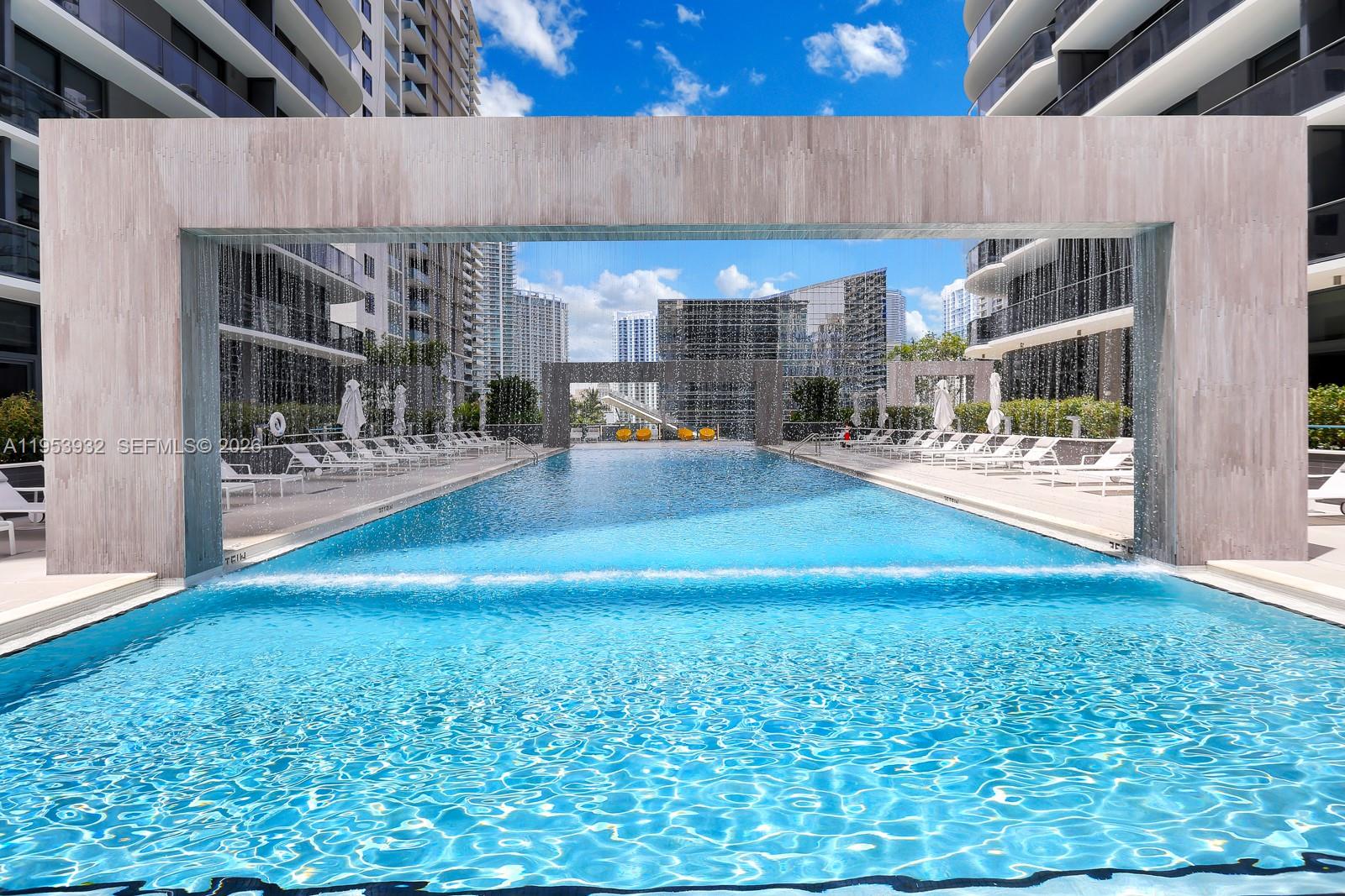 45 SW 9th St #1806, Miami FL 33130