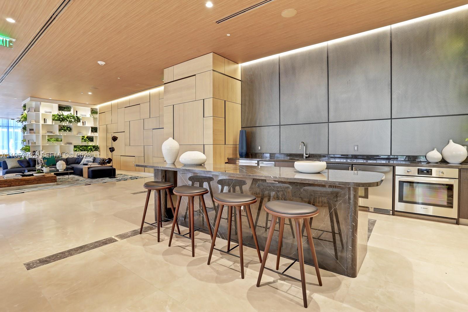 45 SW 9th St #1806, Miami FL 33130