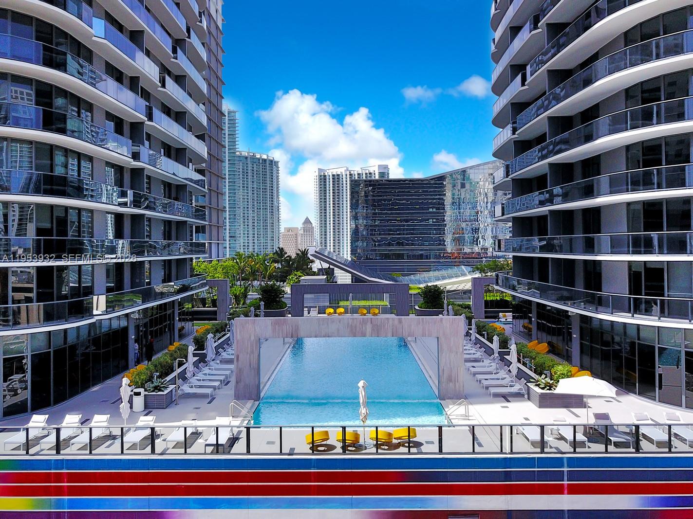 45 SW 9th St #1806, Miami FL 33130