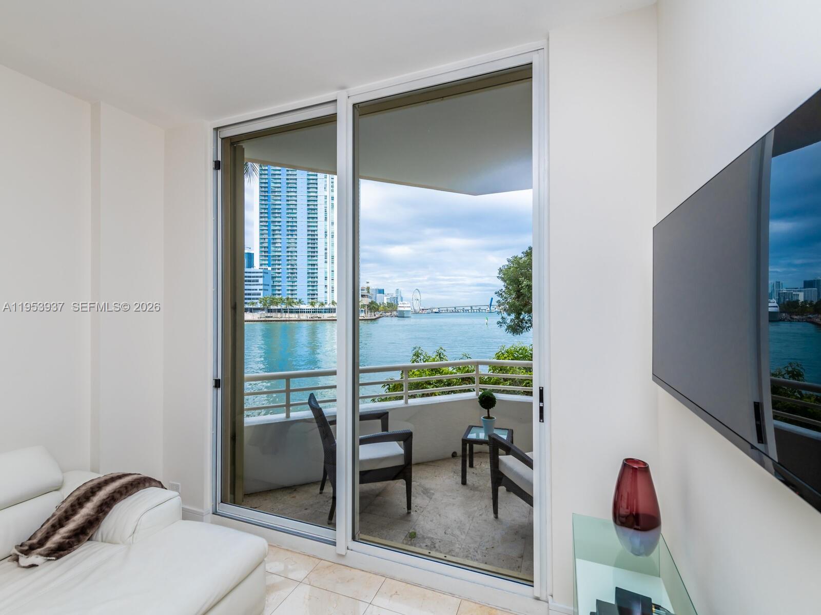 888 Brickell Key Dr #210, Miami FL 33131