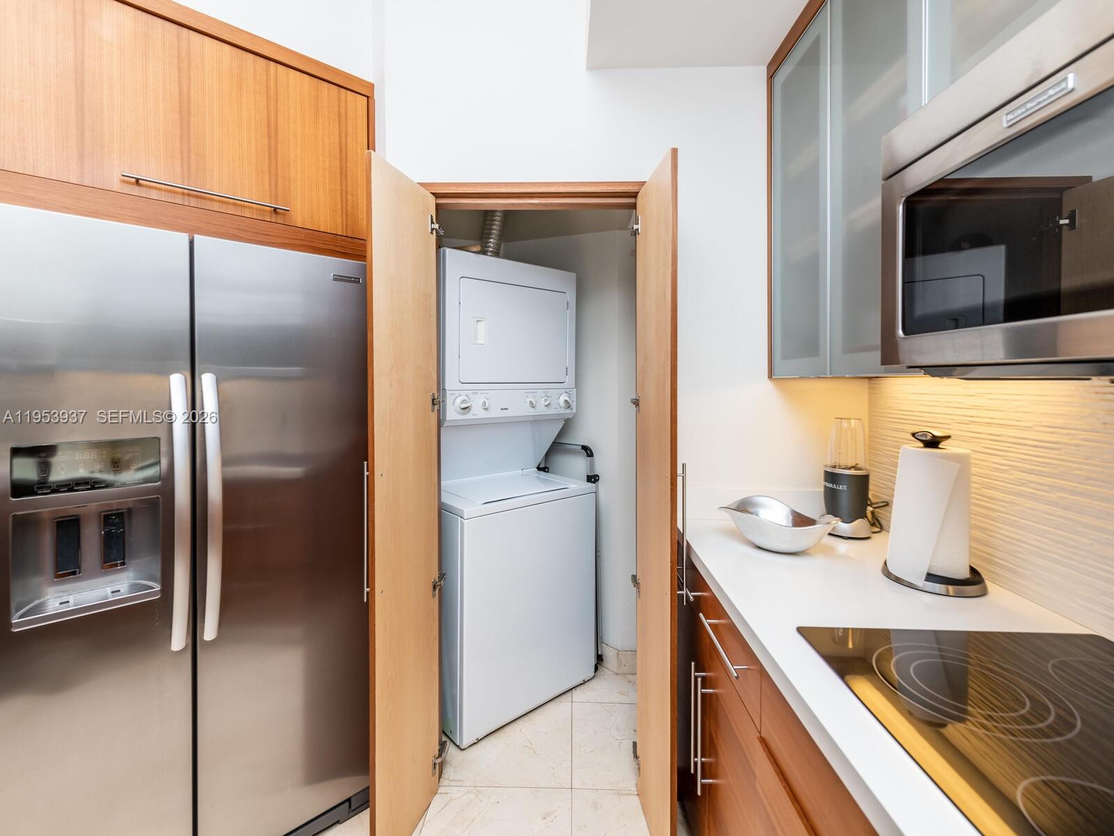 888 Brickell Key Dr #210, Miami FL 33131