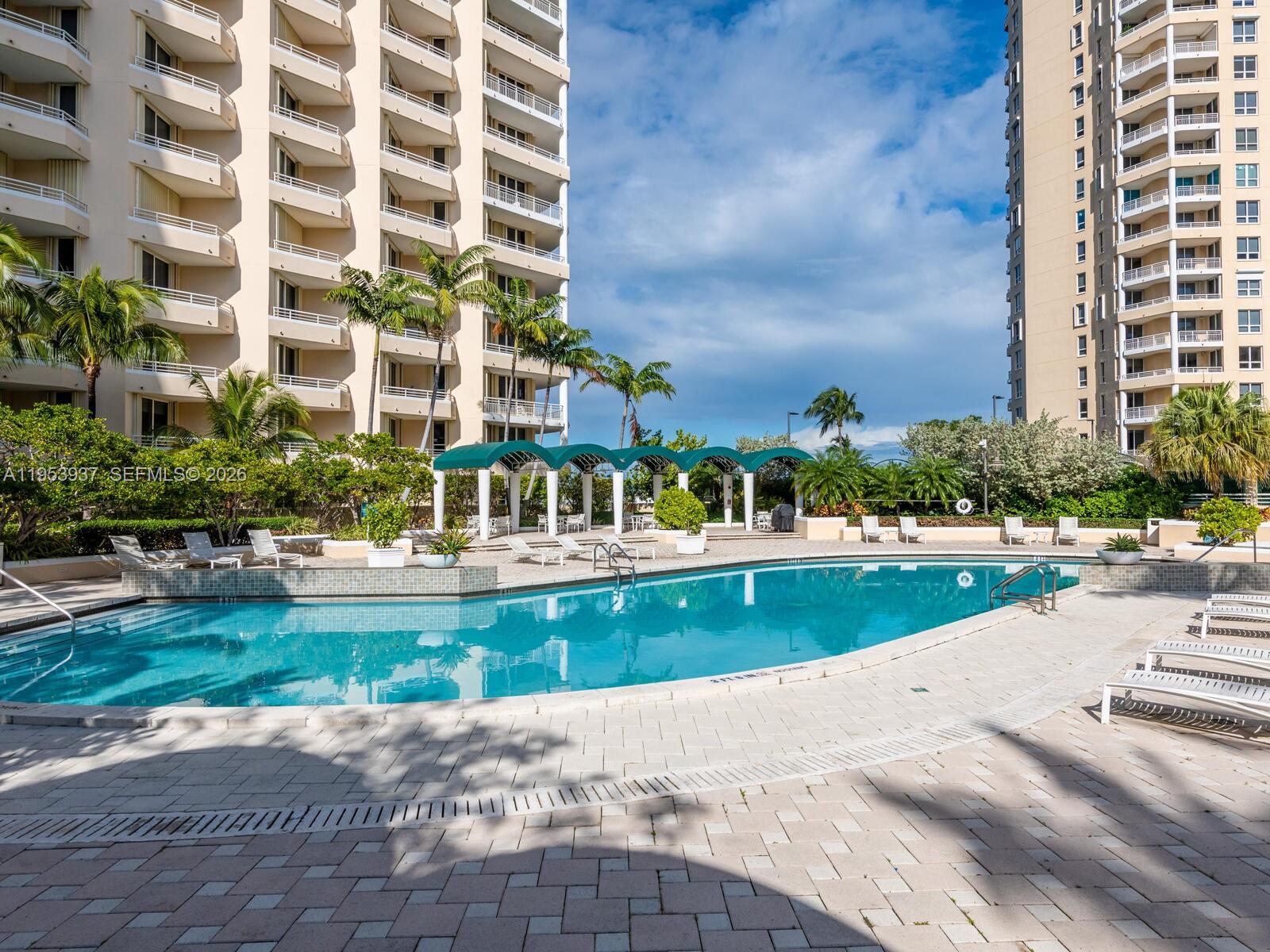888 Brickell Key Dr #210, Miami FL 33131