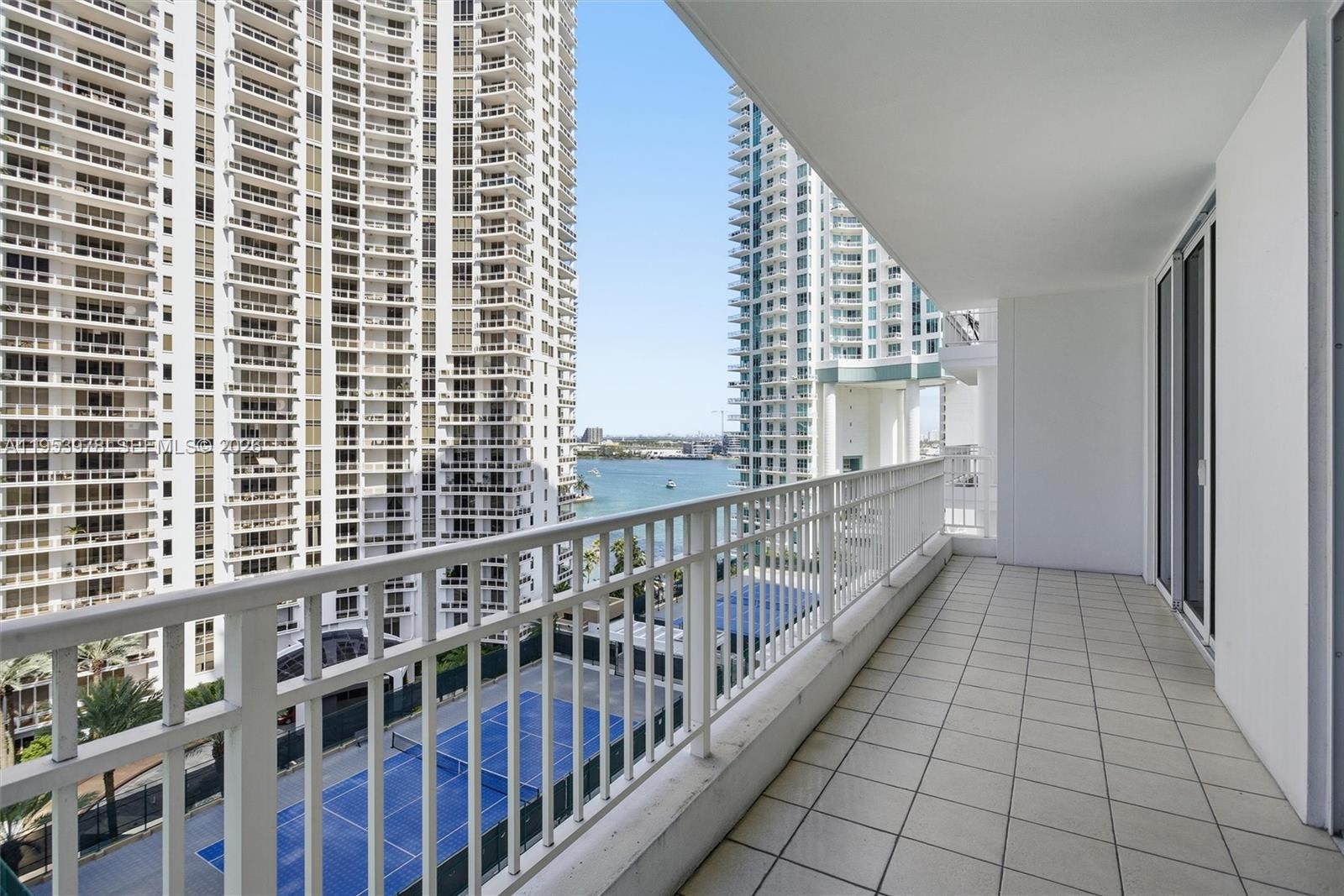 801 Brickell Key Blvd #1404, Miami FL 33131