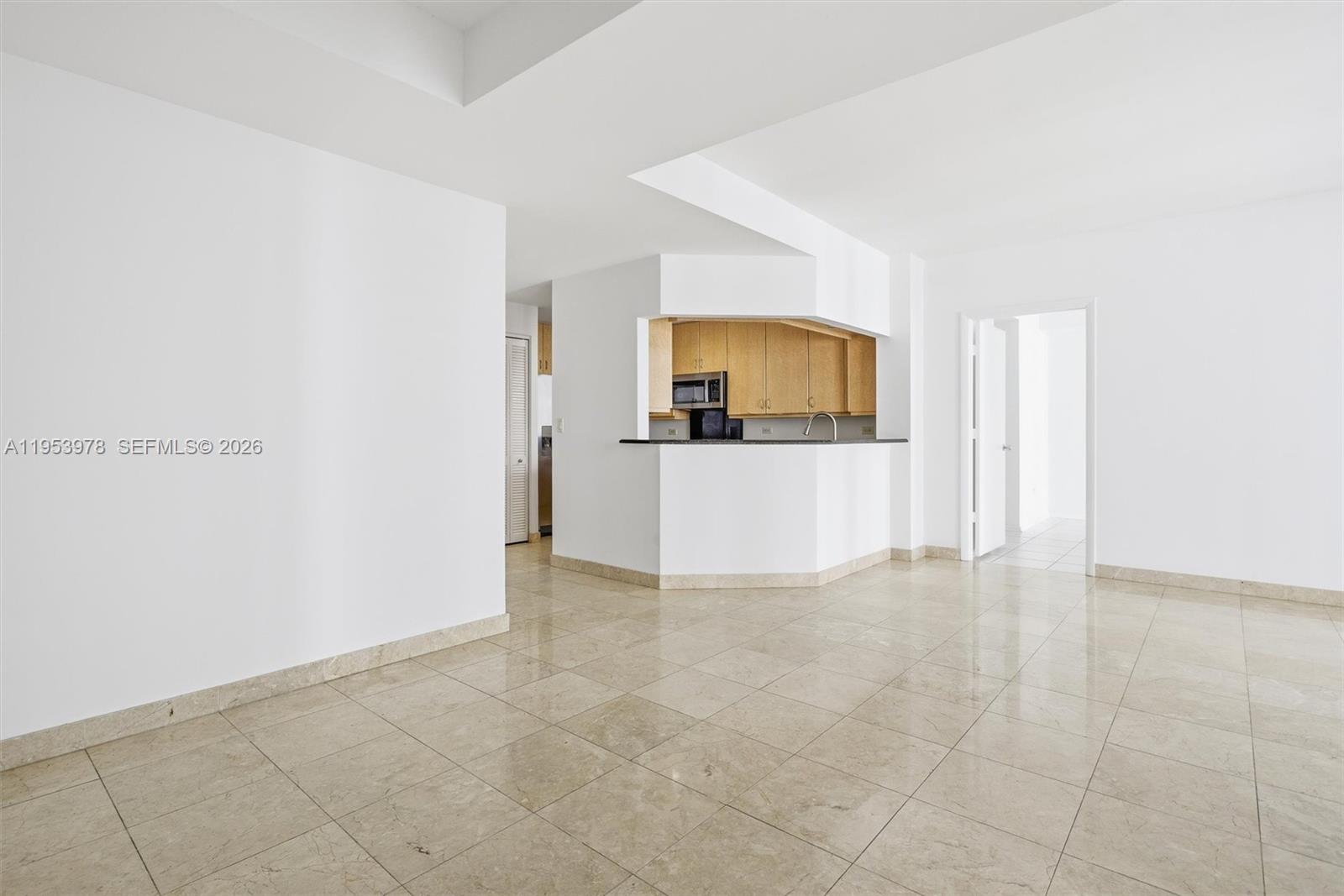 801 Brickell Key Blvd #1404, Miami FL 33131