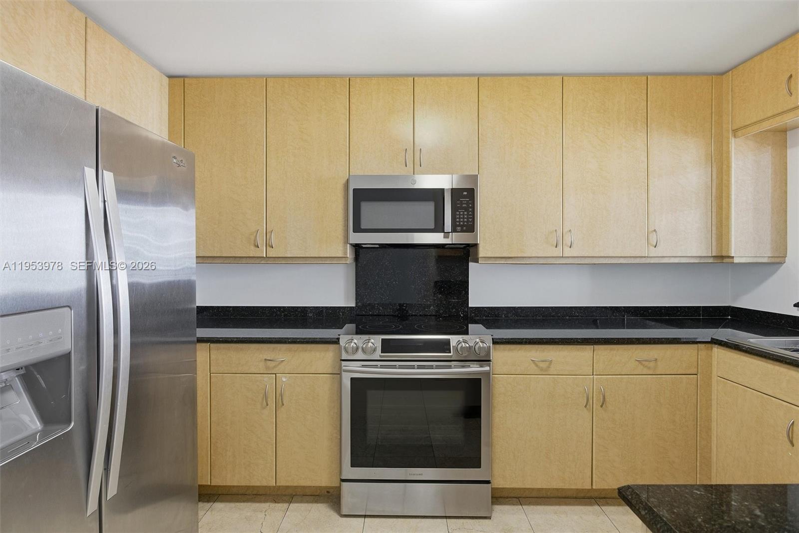801 Brickell Key Blvd #1404, Miami FL 33131