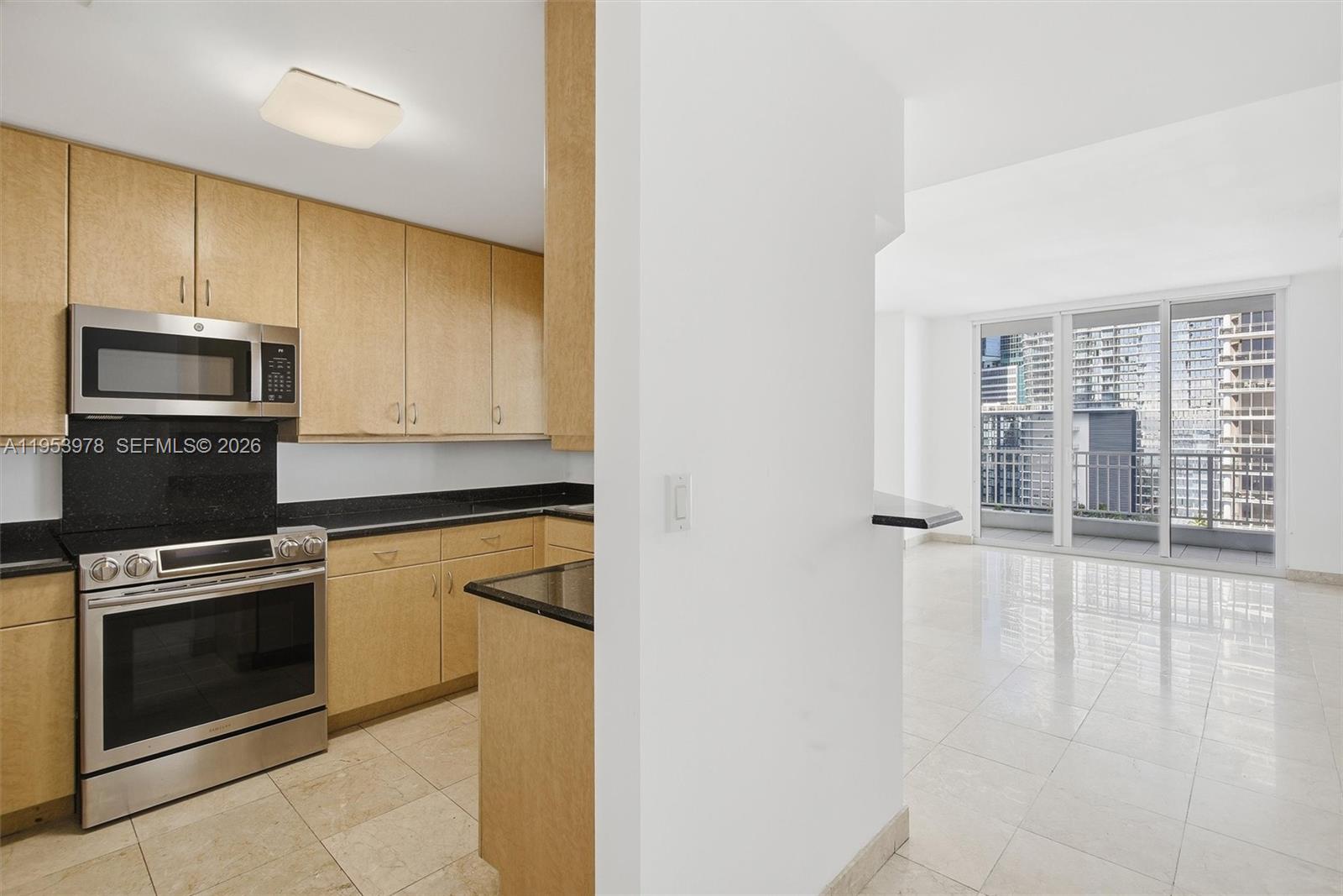 801 Brickell Key Blvd #1404, Miami FL 33131