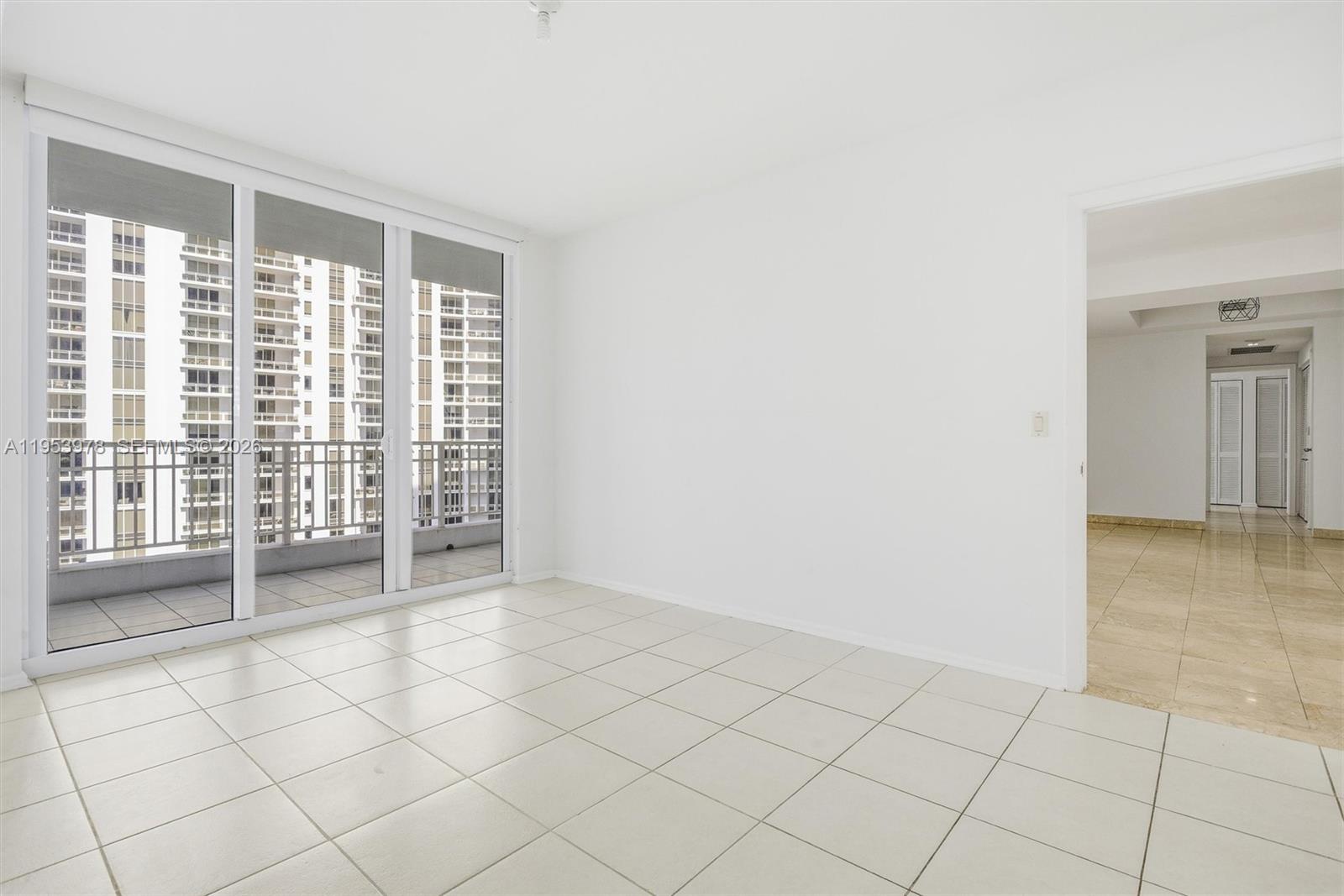 801 Brickell Key Blvd #1404, Miami FL 33131