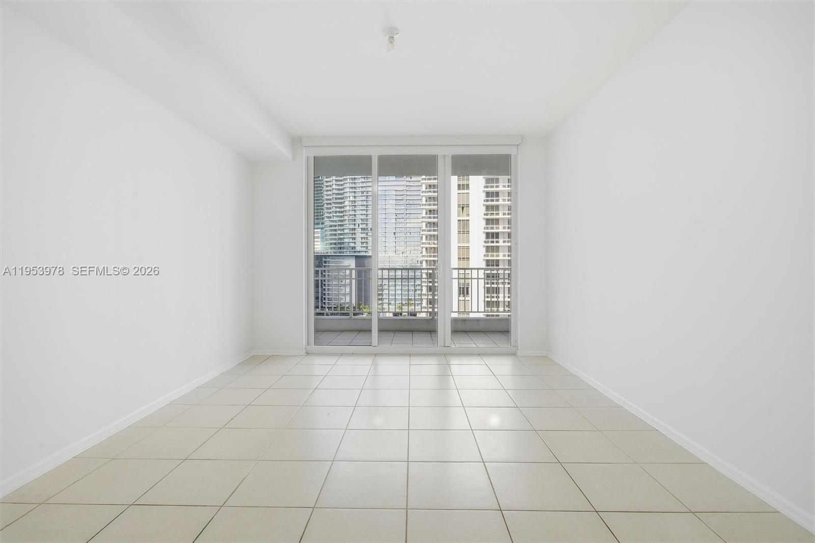 801 Brickell Key Blvd #1404, Miami FL 33131