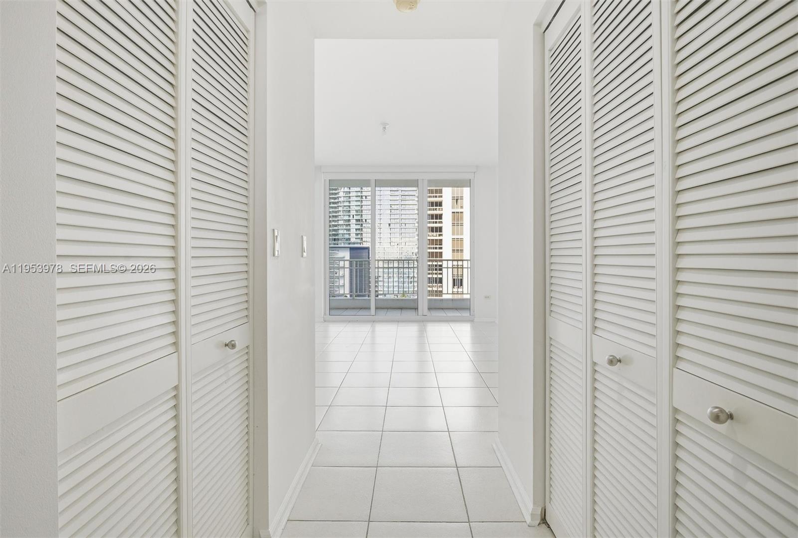 801 Brickell Key Blvd #1404, Miami FL 33131