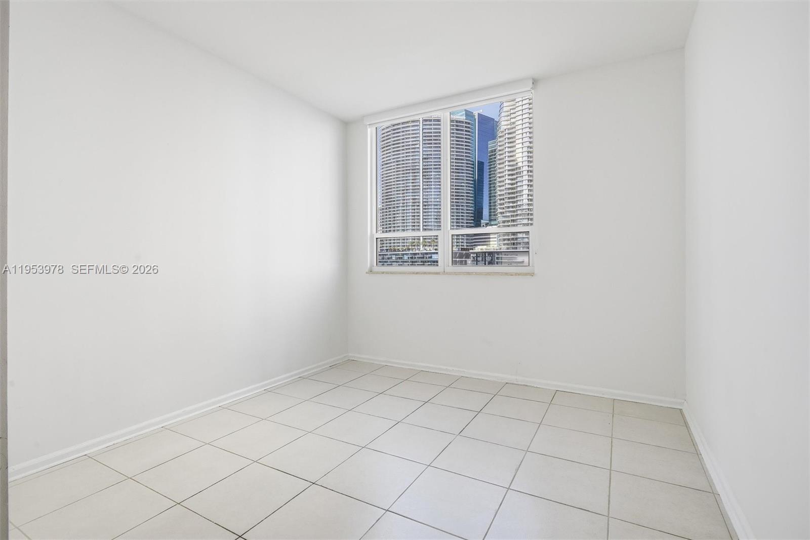 801 Brickell Key Blvd #1404, Miami FL 33131