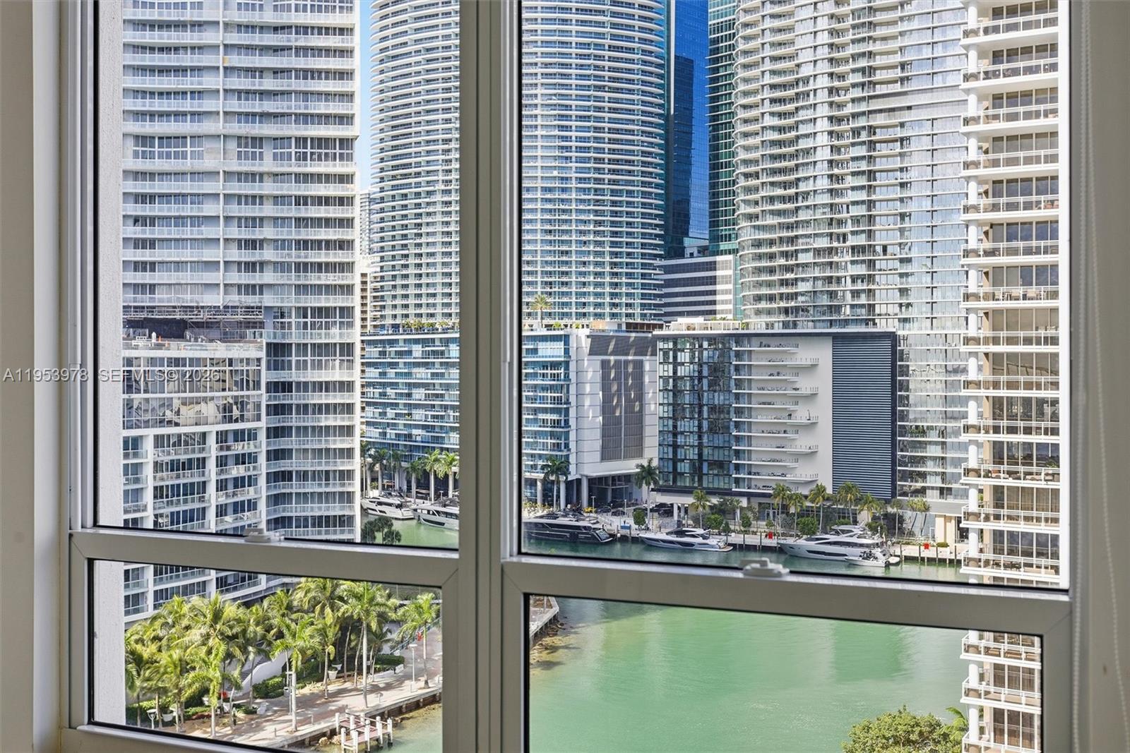 801 Brickell Key Blvd #1404, Miami FL 33131