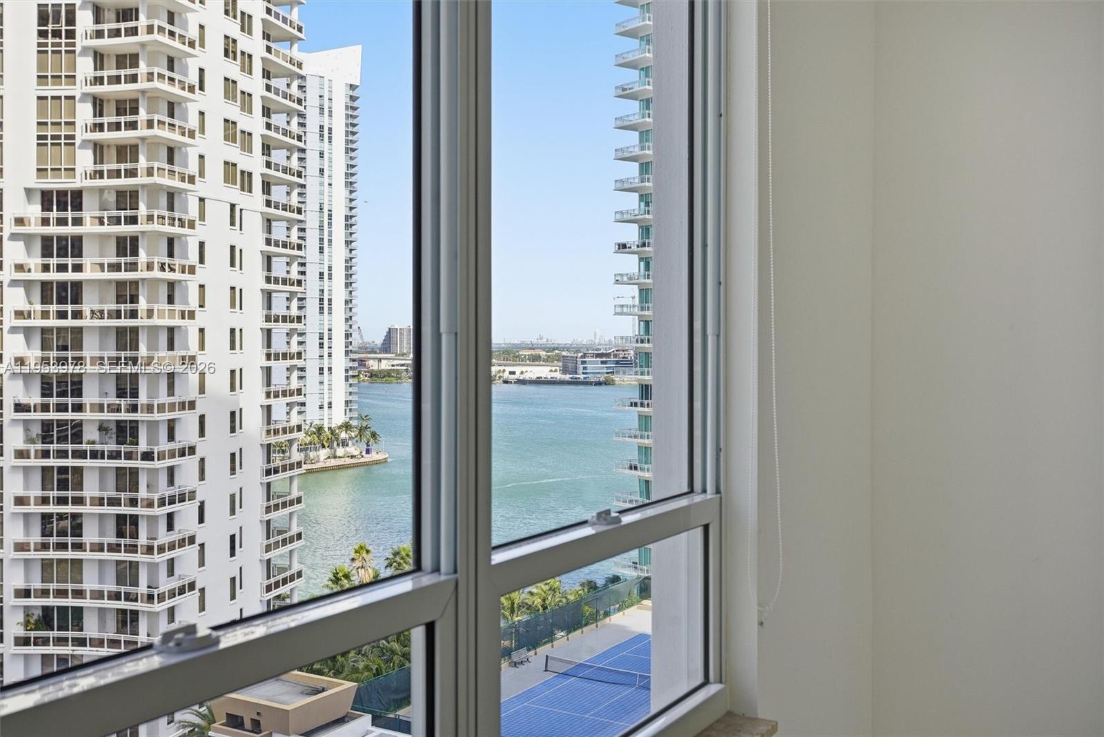 801 Brickell Key Blvd #1404, Miami FL 33131