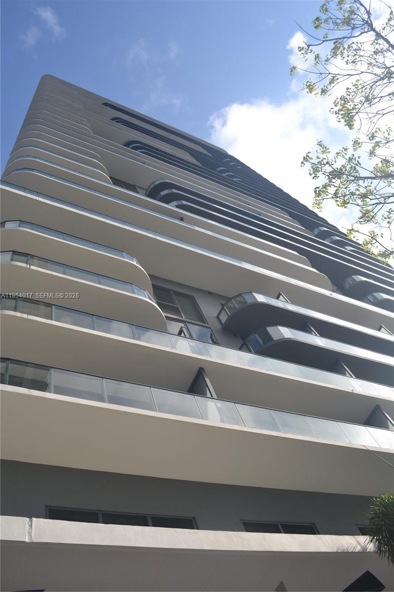 121 NE 34th St #2110, Miami FL 33137