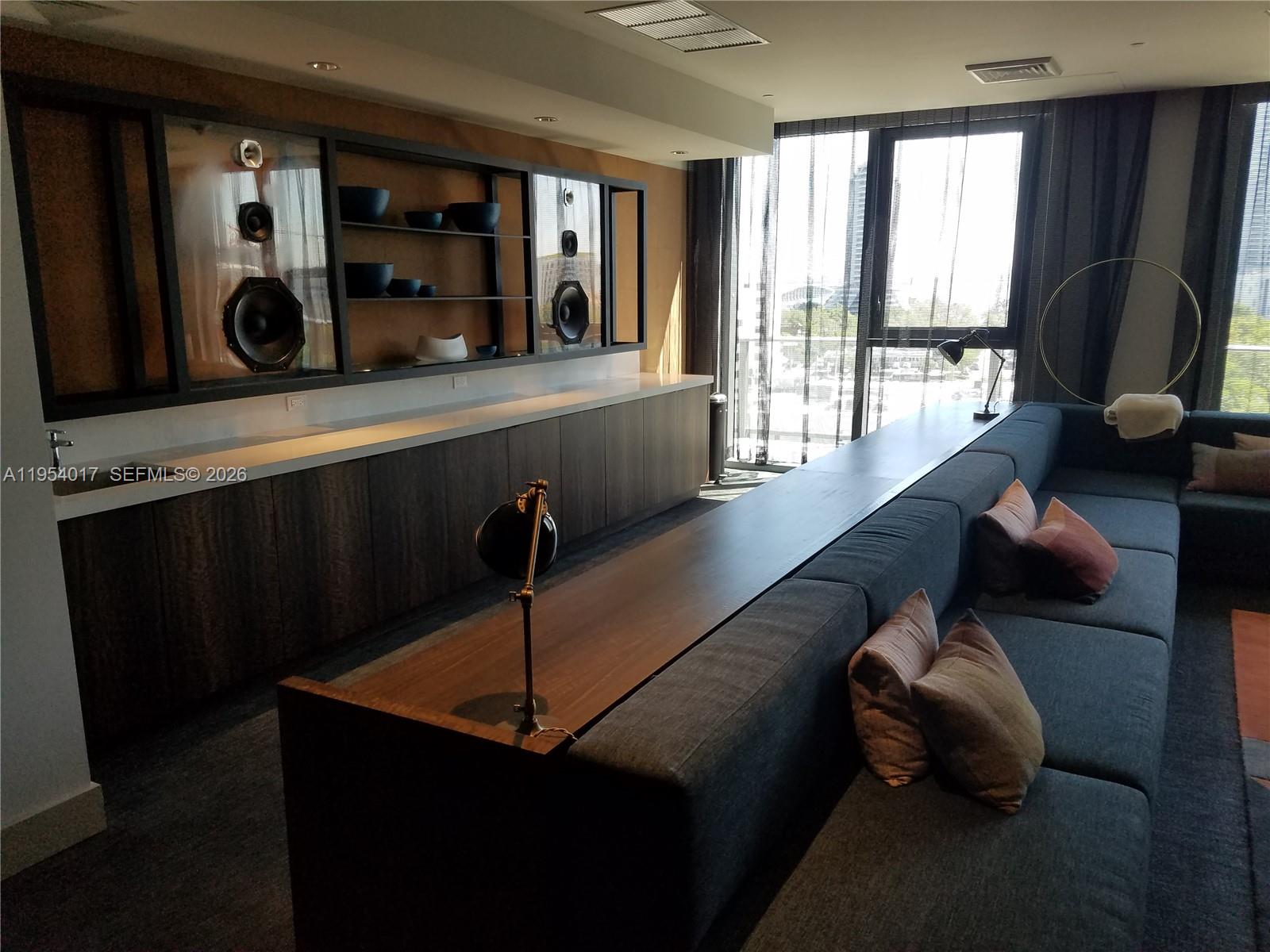 121 NE 34th St #2110, Miami FL 33137