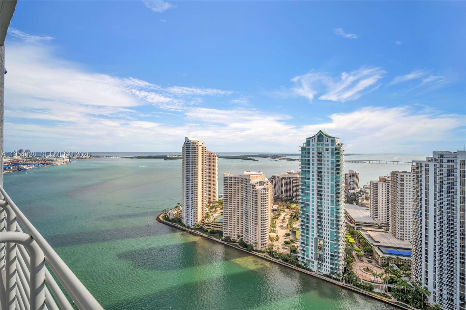 325 S Biscayne Blvd #LPH 17, Miami FL 33131